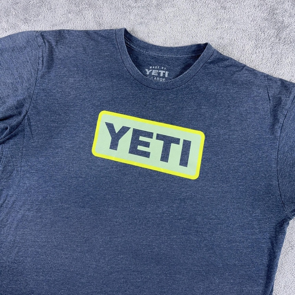 YETI T-Shirt Men XL Navy Blue Heathered Graphic Box Logo Short Sleeve Tee